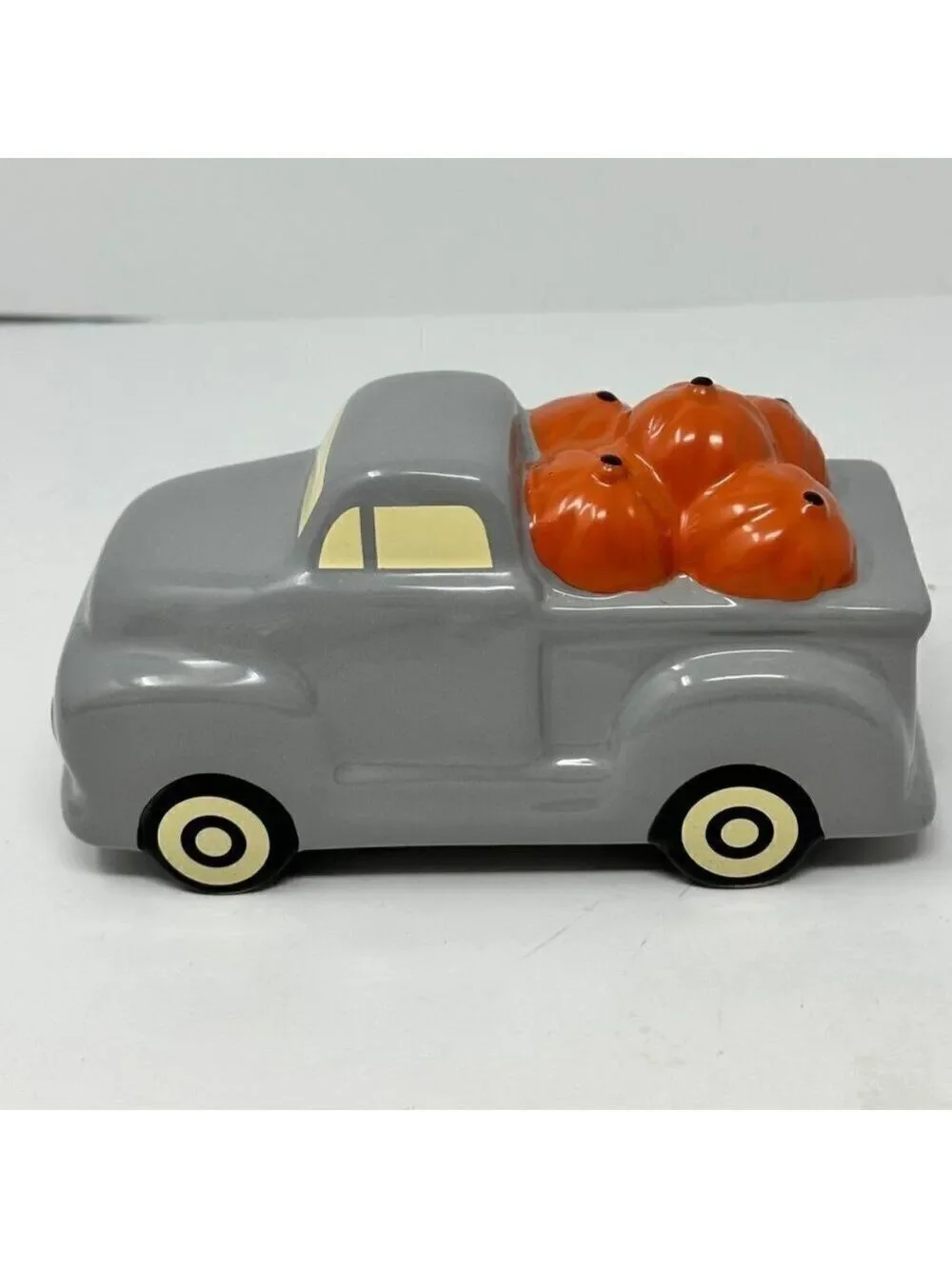 Farmhouse Pumpkin Hauling Truck Vintage Style Rustic Fall Holiday Decor Autumn